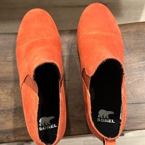 Sorel Evie Pull on booties